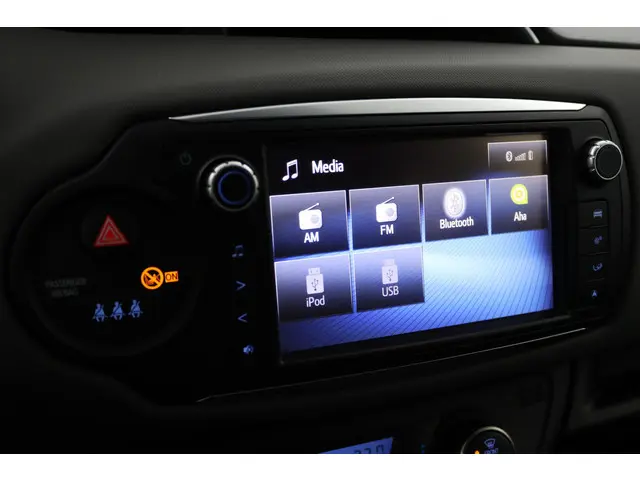 Toyota Yaris 1.5 Hybrid 2016 Hybride Benzine 39