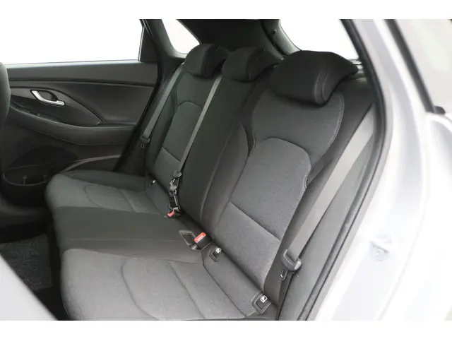 Hyundai i30 1.0 T-GDi MHEV Comfort 2022 Benzine 12