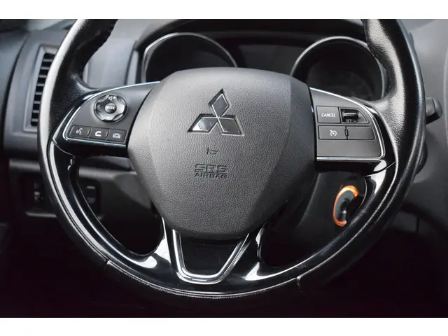 Mitsubishi ASX 1.6 Cleartec Intense 2016 Benzine 15