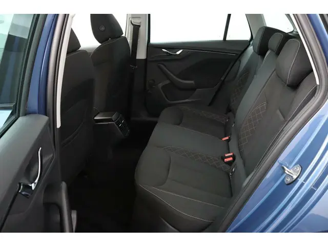 Škoda Kamiq 1.0 TSI Ambition DSG | Panorama dak | 2020 Benzine 6