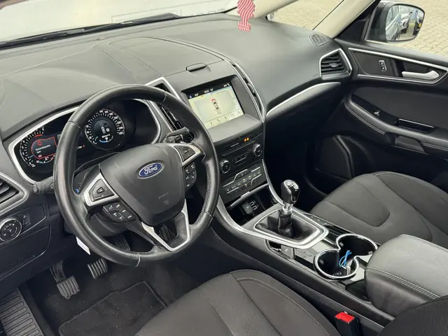 Ford S-Max 1.5 Titanium 7p. 2018 Benzine 27