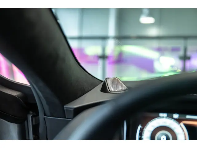 Aston Martin DB12 4.0 V8 2024 Benzine 35