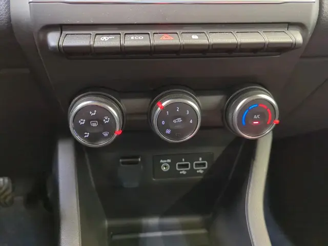 Renault Clio 1.0 TCe 90 Equilibre 2023 Benzine 11