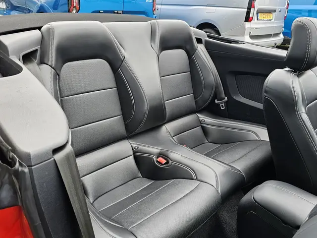 Ford Mustang Convertible 5.0 V8 GT 2019 Benzine