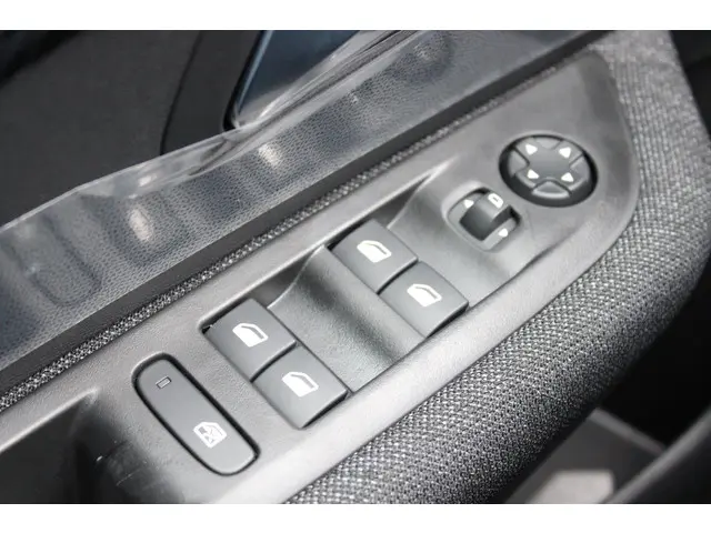 Peugeot 208 1.2 PureTech 75 Style 2025 Benzine 22
