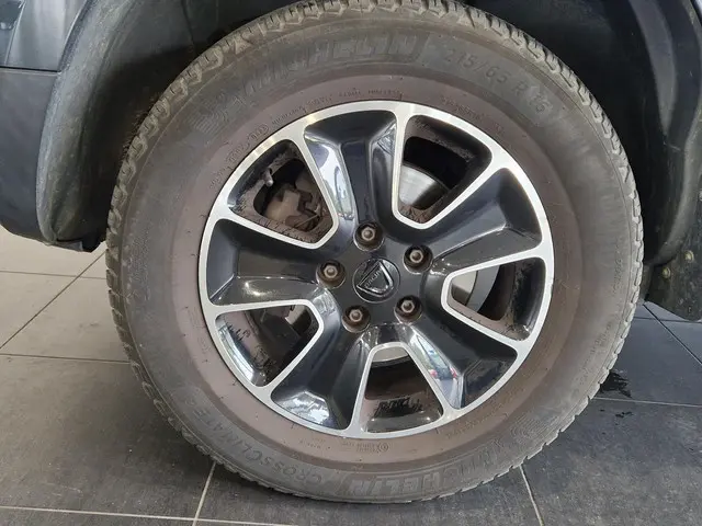 Dacia Duster 1.2 TCe 4x2 Blackshadow 2017 Benzine 22