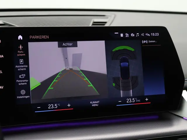 BMW X1 xDrive30e 2023 Hybride Benzine 14