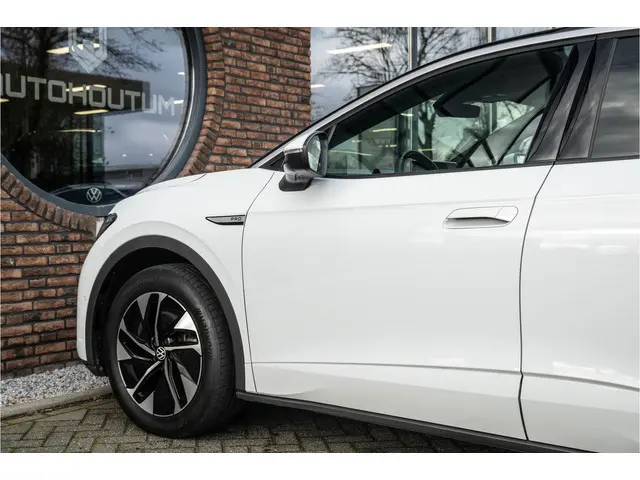 Volkswagen ID.5 Pro Business 77 kWh 2023 Elektrisch 32