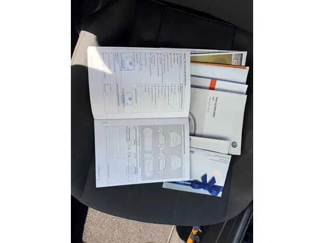 Volkswagen up! 1.0 move up! BlueMotion 2016 Benzine 35