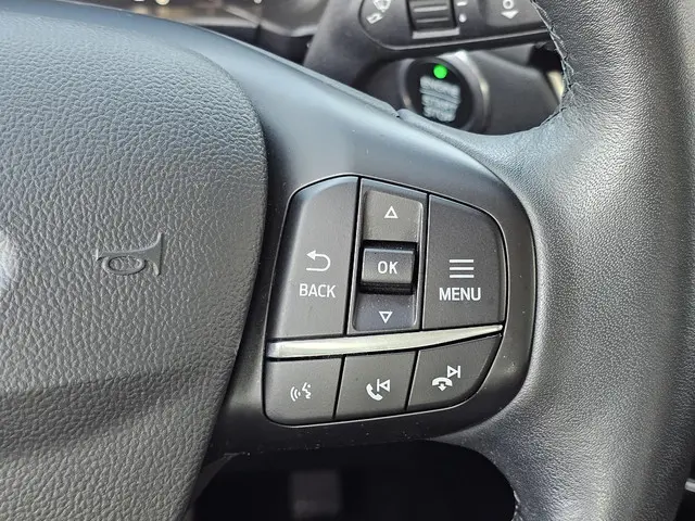 Ford Kuga 2.5 PHEV Titanium 2020 Hybride Benzine 15