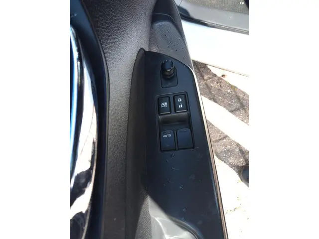 Suzuki Swift 1.2 Bandit EASSS 2013 Benzine 9