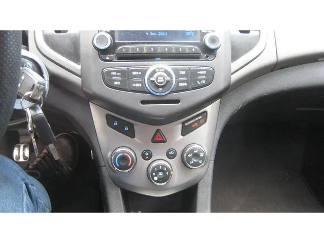 Chevrolet Aveo 1.2 LT 2012 Benzine 12