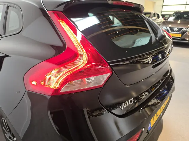 Volvo V40 1.5 T2 Nordic+ 2017 Benzine 23