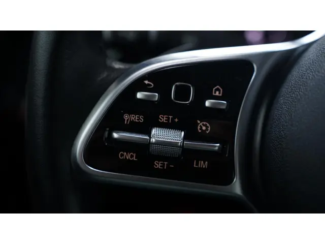 Mercedes-Benz C-Klasse 180 Avantgarde 2019 Benzine 17