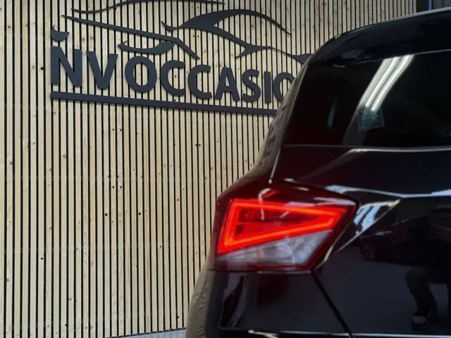 SEAT Ibiza 1.0 TSI Style Business Intense 2019 Benzine 31