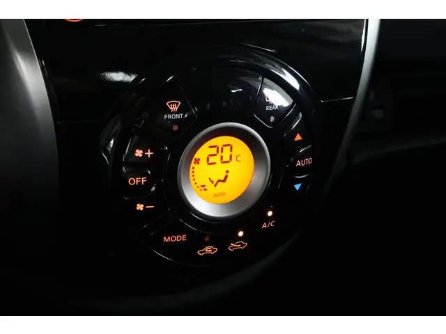 Nissan Micra 1.2 Connect Edition N-TEC 2016 Benzine 16