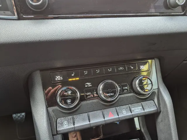 Škoda Karoq 1.0 TSI Business Edition 2022 Benzine 7