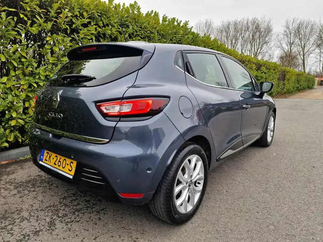 Renault Clio 0.9 TCe INTENS LEER NAP 2019 Benzine 3