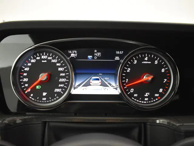 Mercedes-Benz G-Klasse 500 2019 Benzine 38