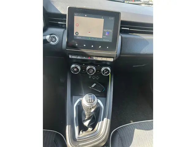 Renault Clio 1.0 TCe Intens navigatie 2019 Benzine 10