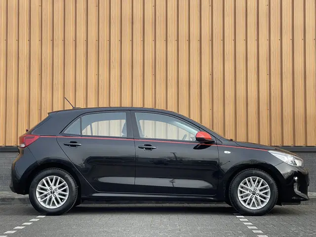 Kia Rio 1.0 TGDI ComfortPlusLine Navigator 2018 Benzine 4