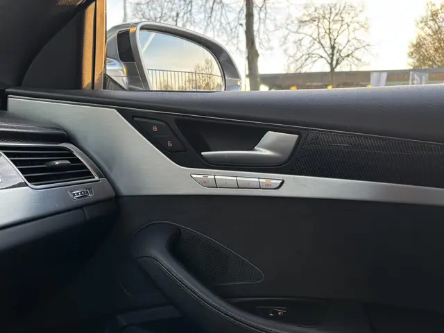 Audi S8 4.0 TFSI quattro Pro Line+ 2015 Benzine 16
