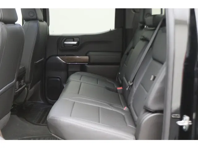 Chevrolet Silverado CREW CAB 5.3L V8 2021 LPG/Gas 15