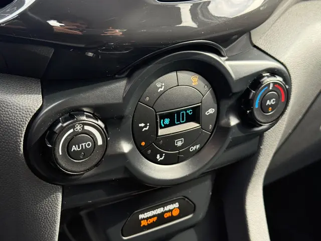 Ford EcoSport 2015 1.0 EcoBoost Titanium 2015 Benzine 11
