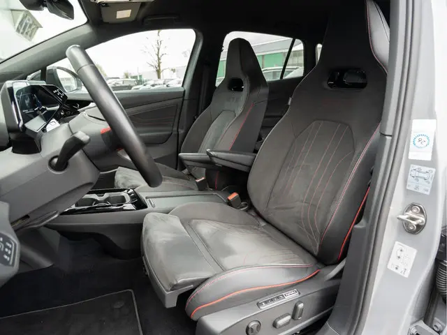 Volkswagen ID.4 GTX 4Motion 77 kWh 2023 Elektrisch 15