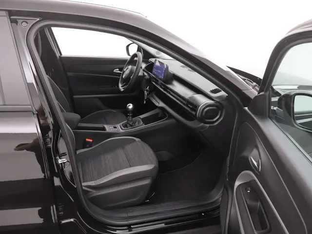 Jeep Avenger 1.2 Altitude 2024 Benzine 26