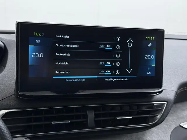 Peugeot 3008 1.6 HYbrid4 300 GT 2022 Hybride Benzine 36