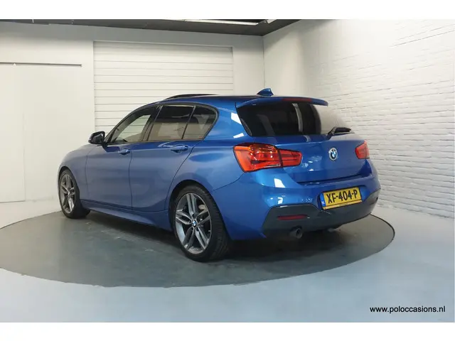 BMW 1 Serie 118i 2018 Benzine 3