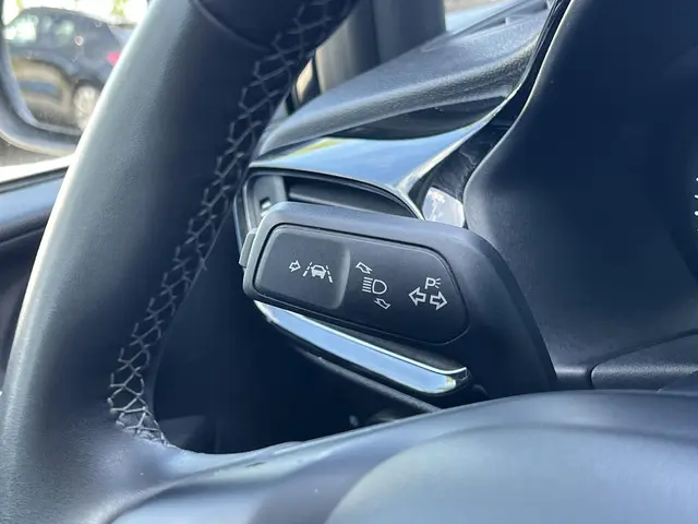 Ford Fiesta 1.0 EcoBoost Hybrid Titanium 2022 Benzine 22