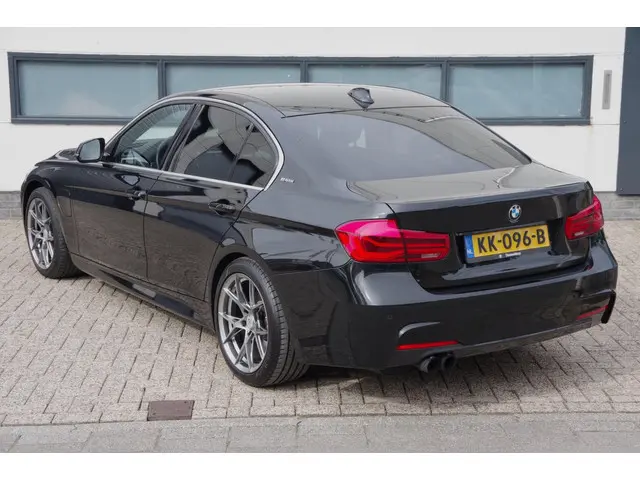BMW 3 Serie 330e M-sport LEDER/NAVI 2016 Hybride Benzine 20