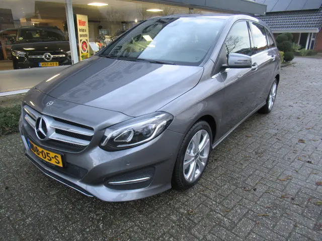 Mercedes-Benz B-Klasse 200 Ambition/Automaat 2018 Benzine 3