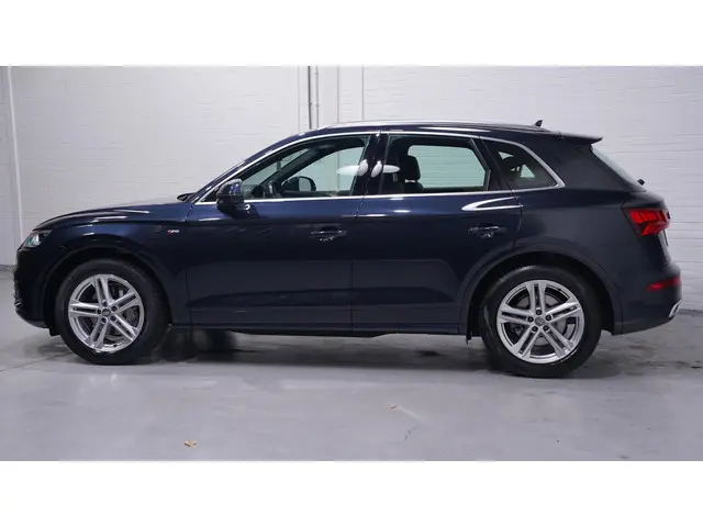 Audi Q5 35 TDI quattro S edition 2020 Diesel 4