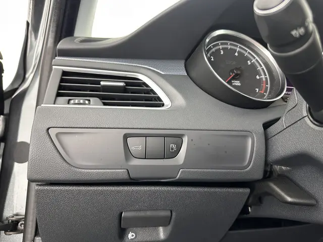 Peugeot 508 1.6 e-THP Première 2015 Benzine 20