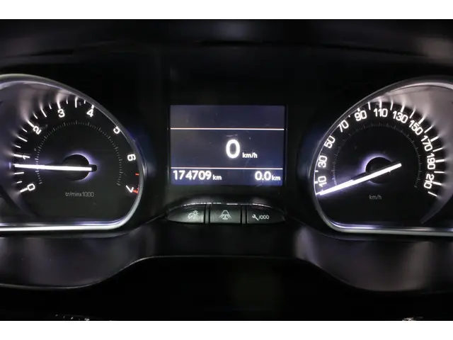 Peugeot 208 1.4 VTi Envy 2012 Benzine 15