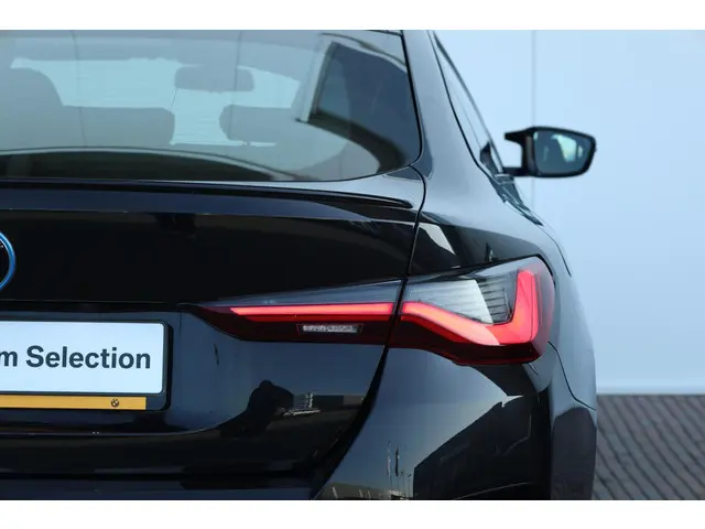 BMW i4 M50 High Executive 84 kWh 2023 Elektrisch 19