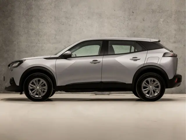 Peugeot 2008 1.2 PureTech Sport 2021 Benzine 2