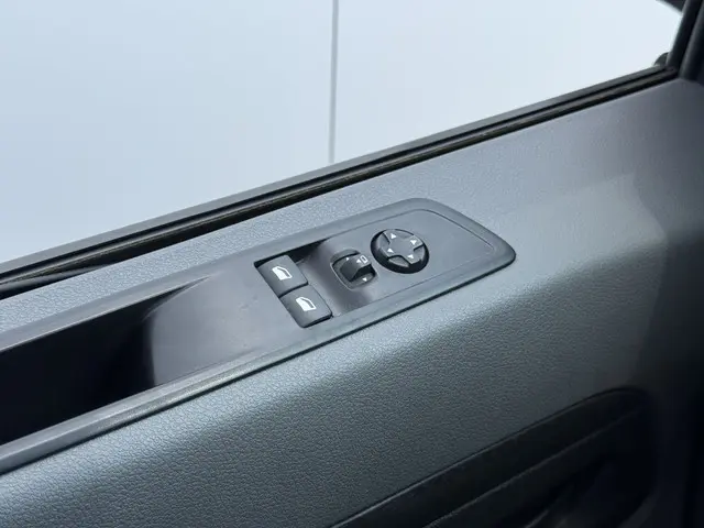 Opel Vivaro 2.0 CDTI 123PK 2021 Diesel 24