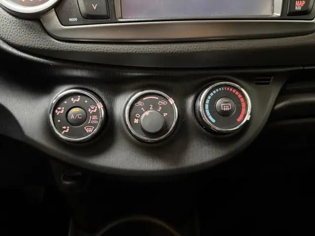 Toyota Yaris 1.0 VVT-i Aspiration 2013 Benzine 20