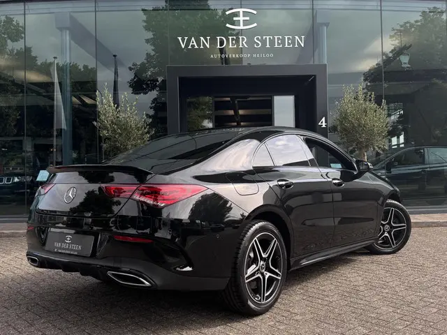 Mercedes-Benz CLA 250 e AMG Line 2021 Hybride Benzine 2