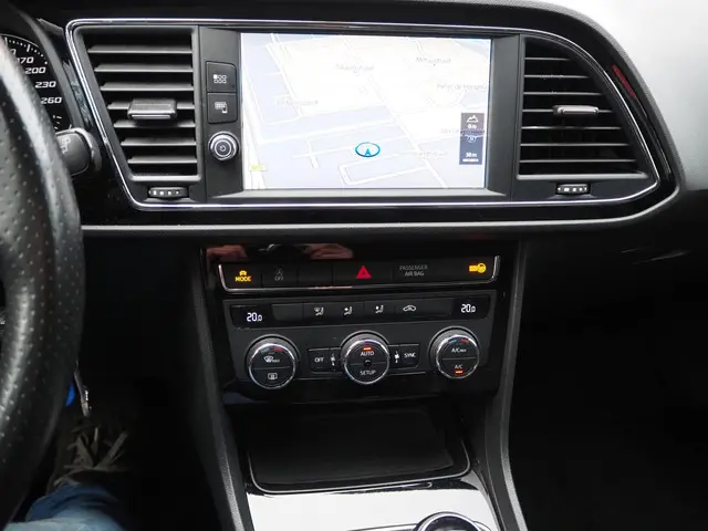 SEAT Leon Sportstourer ST 1.4 EcoTSI FR 2017 Benzine 17