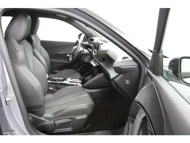 Peugeot 2008 1.2 Hybrid 136 GT 2024 Hybride Benzine 15