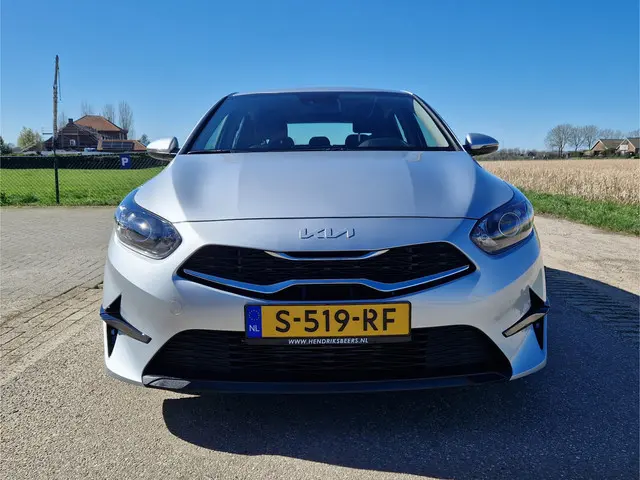 Kia Ceed 1.0 T-GDi !! 6000 km !! 2022 Benzine 10