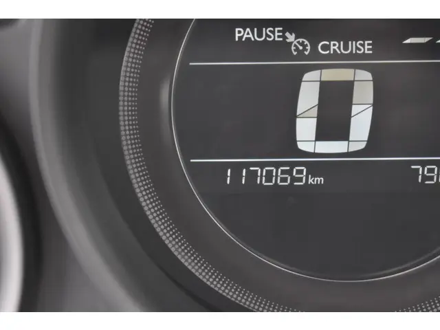 Citroën C4 PureTech 130 Feel Collection 2015 Benzine 17