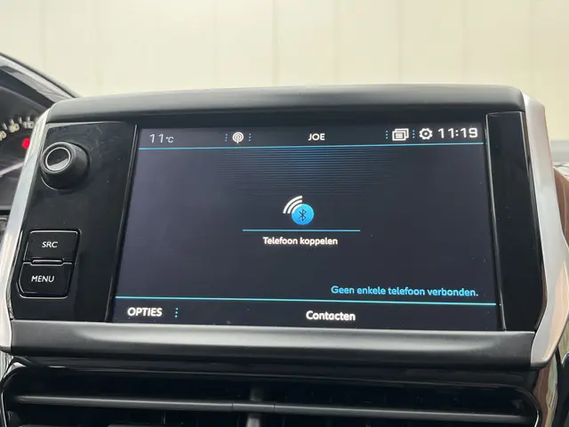 Peugeot 208 PureTech 110 Allure Automaat 2018 Benzine 14