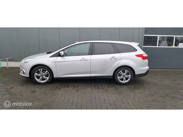 Ford Focus Wagon 1.0 EcoBoost Titanium 2013 Benzine 3