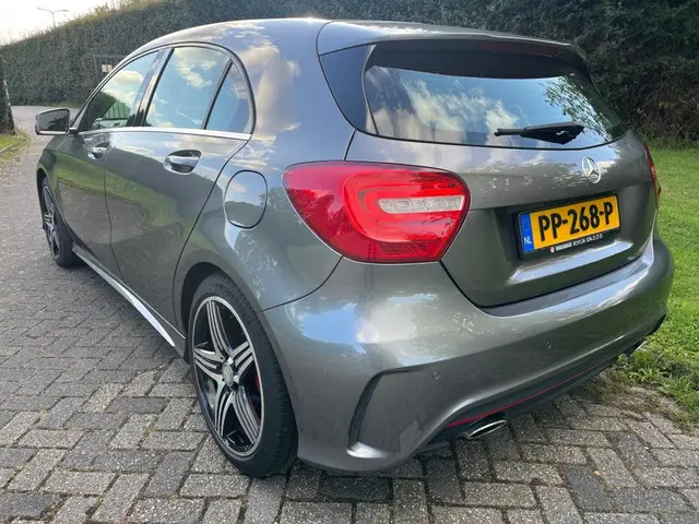 Mercedes-Benz A-Klasse AMG Pakket 2015 Benzine 4